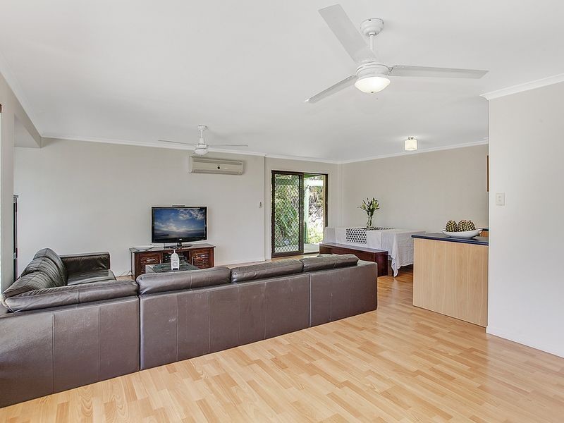 2 Pauline Place, Highland Park QLD 4211