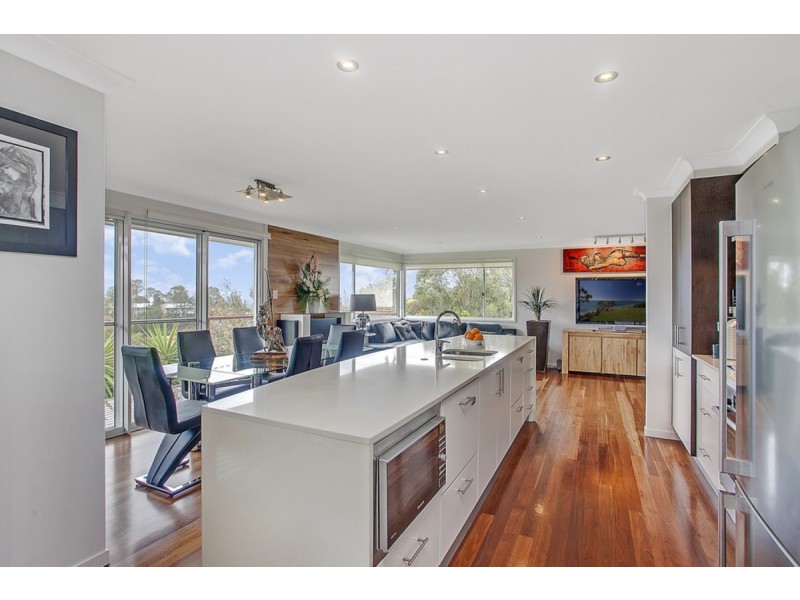 7 Tara Vista Boulevard, Highland Park QLD 4211