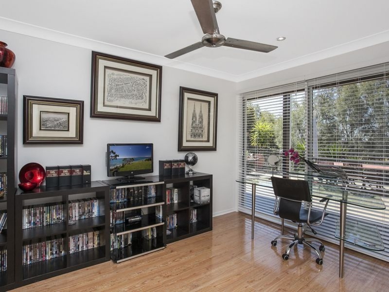 7 Tara Vista Boulevard, Highland Park QLD 4211