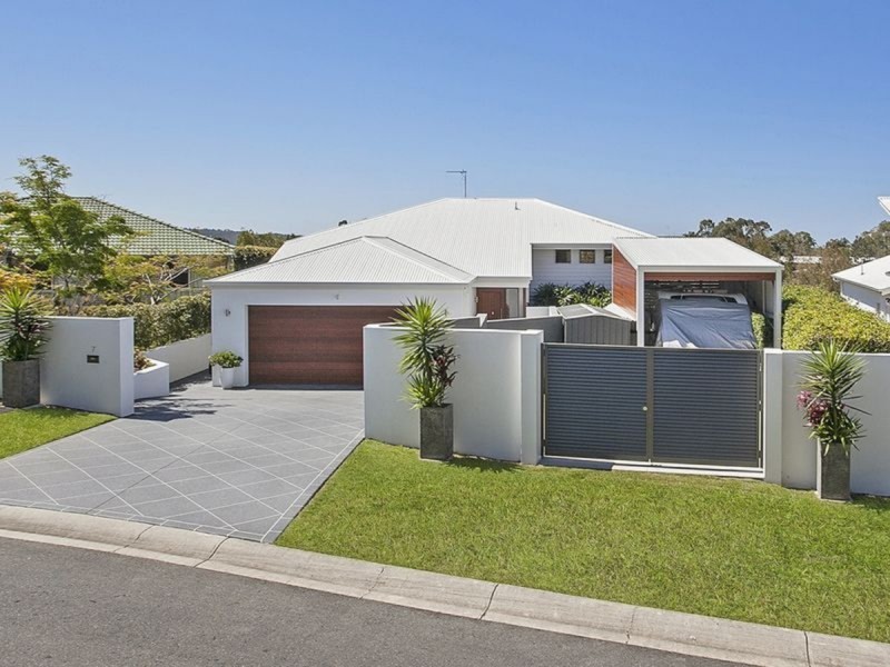 7 Tara Vista Boulevard, Highland Park QLD 4211