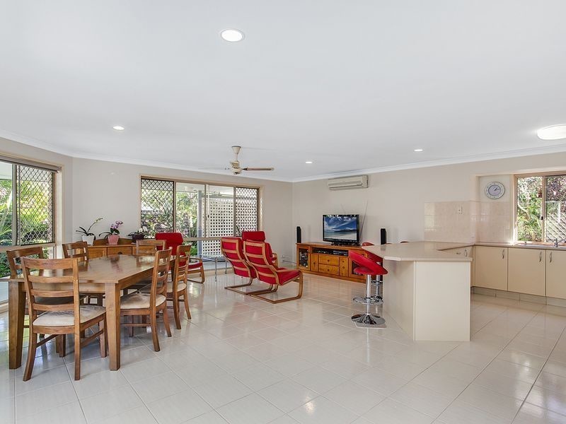 3 Gloucester Court, Highland Park QLD 4211