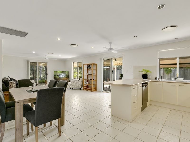 6 Rossmore Street, Nerang QLD 4211