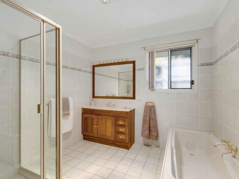 6 Rossmore Street, Nerang QLD 4211