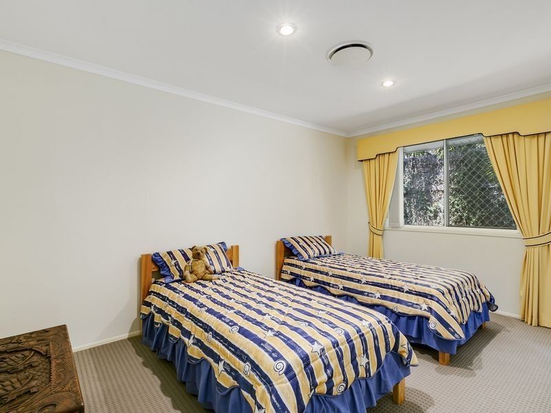 6 Rossmore Street, Nerang QLD 4211