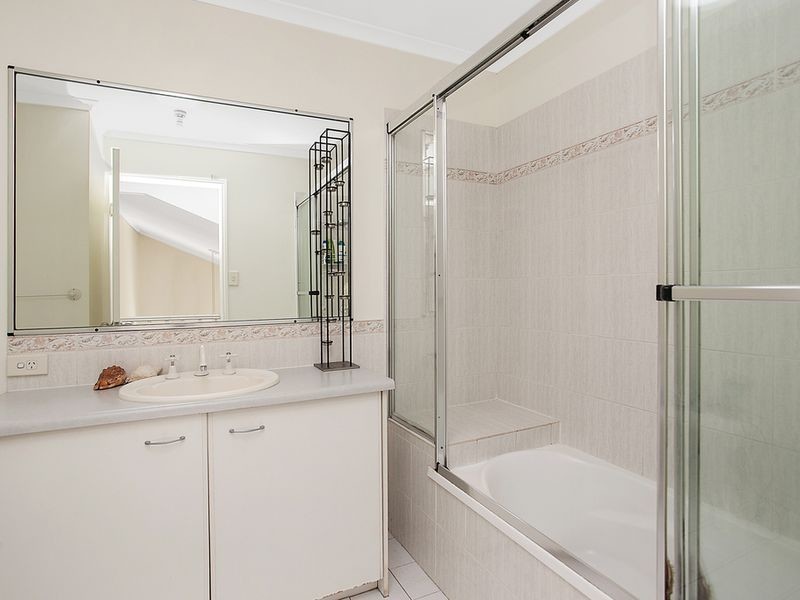 26/26/1a Alison Road, Carrara QLD 4211