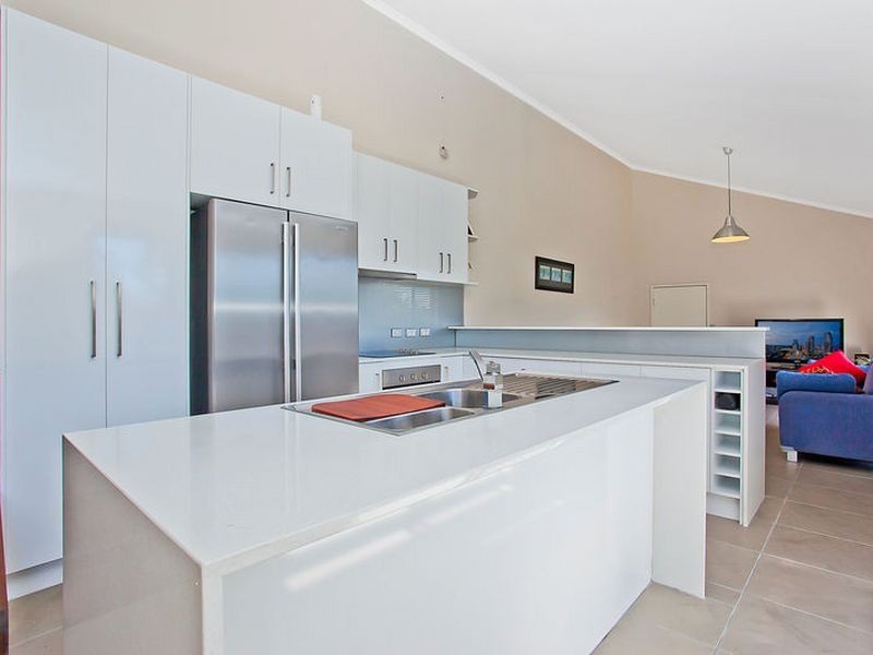 49 Balfour Crescent, Highland Park QLD 4211