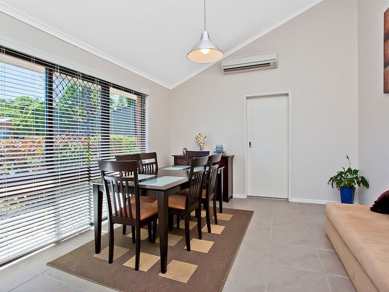 49 Balfour Crescent, Highland Park QLD 4211