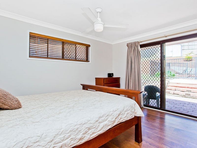 49 Balfour Crescent, Highland Park QLD 4211