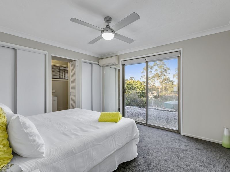 32 Aberdeen Court, Highland Park QLD 4211