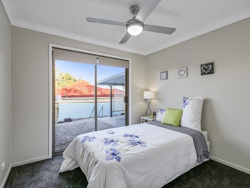 32 Aberdeen Court, Highland Park QLD 4211