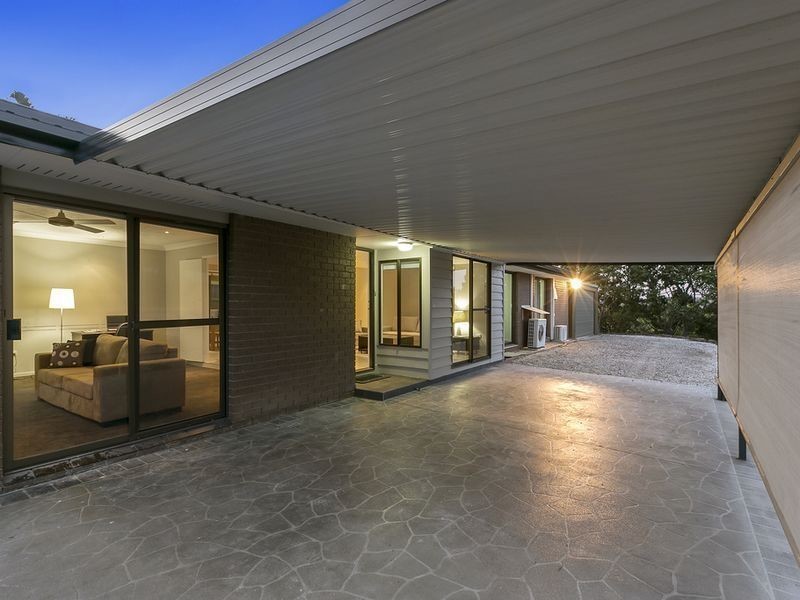 32 Aberdeen Court, Highland Park QLD 4211