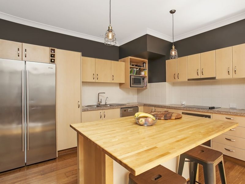 124 Varsity Parade, Varsity Lakes QLD 4227