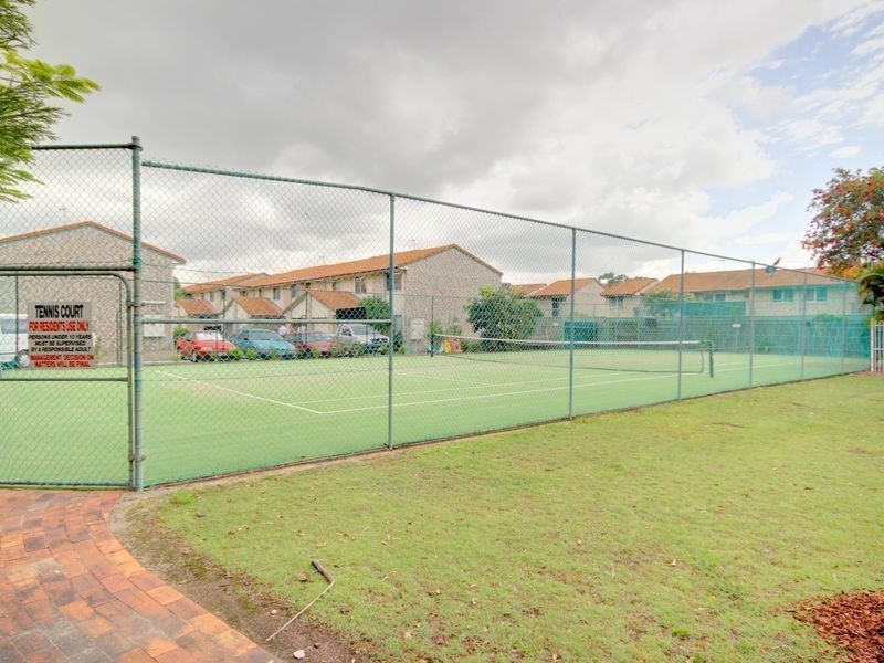 2/40 Murev Way, Carrara QLD 4211