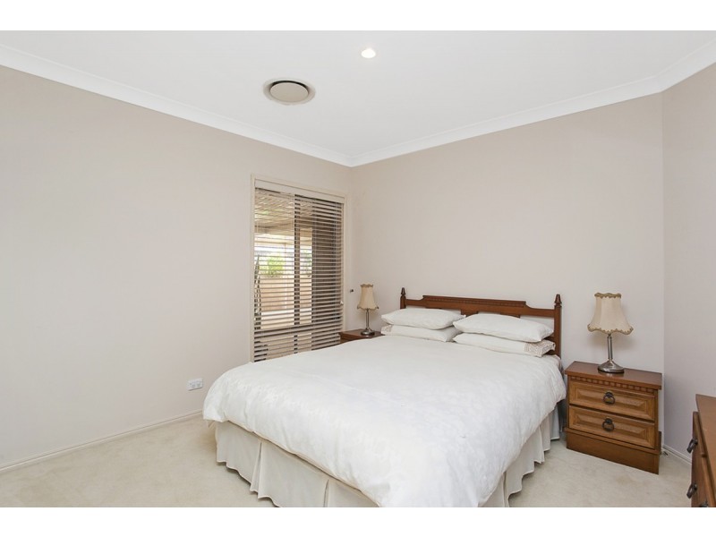 6 Tara Vista Boulevard, Highland Park QLD 4211