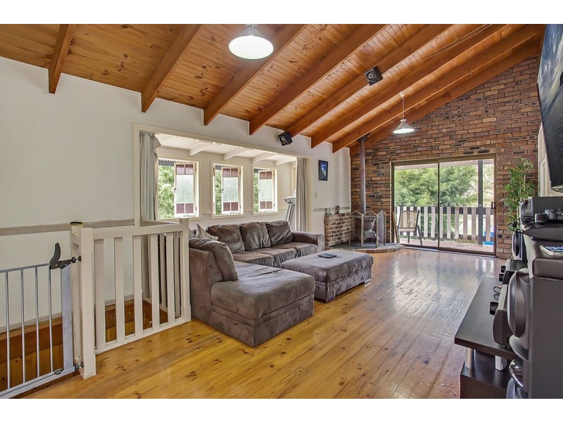 2 Winderadeen Court, Nerang QLD 4211