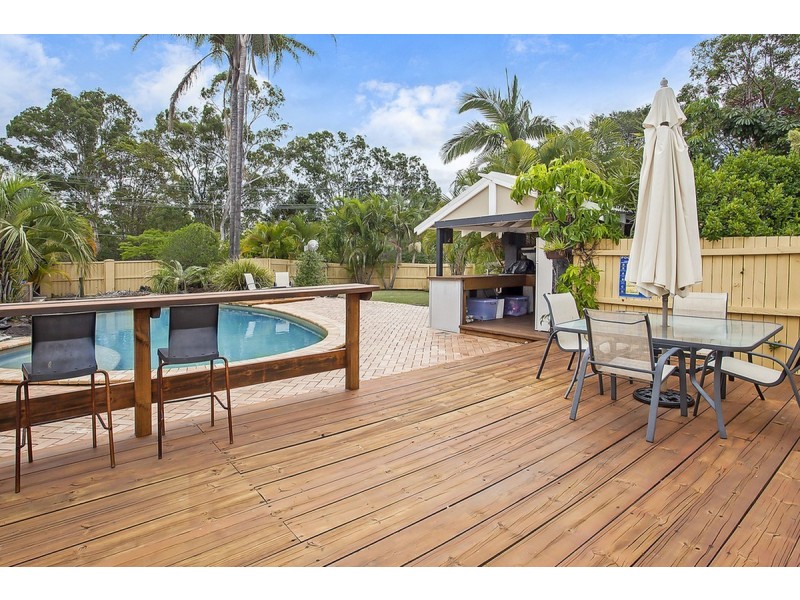 2 Winderadeen Court, Nerang QLD 4211