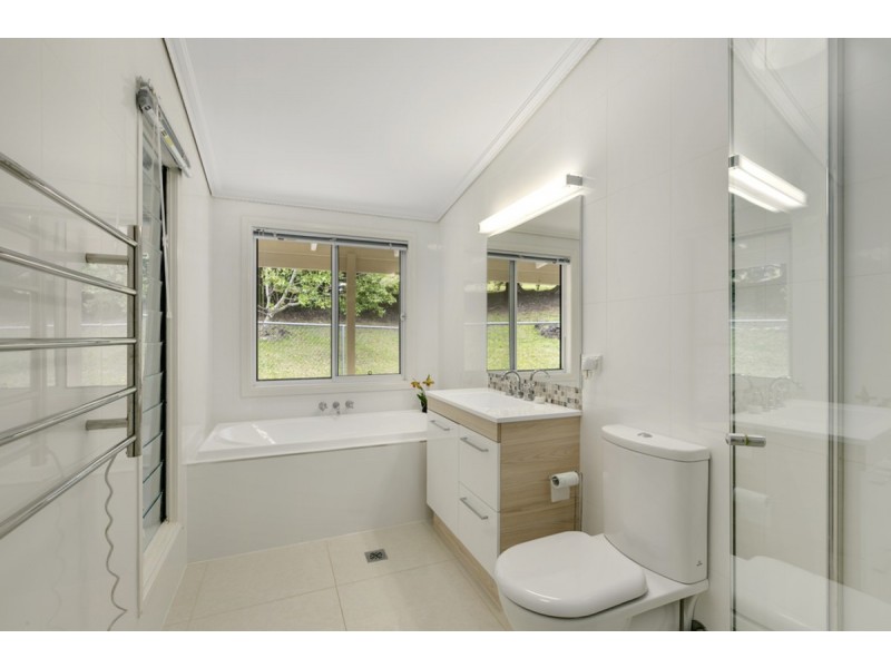 52 Freemans Road, Lower Beechmont QLD 4211