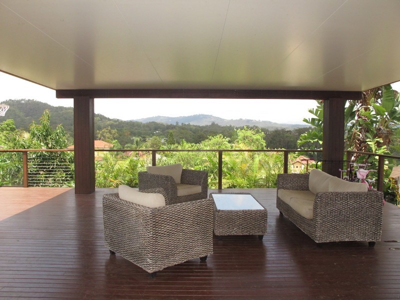 10 Miro Place, Nerang QLD 4211