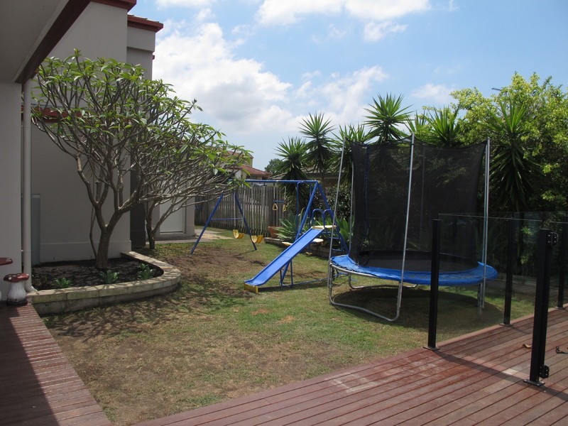 10 Miro Place, Nerang QLD 4211