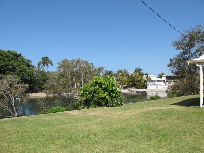 74 Salerno Street, Surfers Paradise QLD 4217