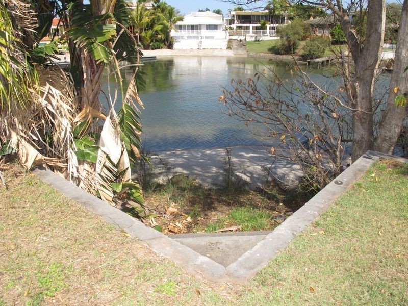 74 Salerno Street, Surfers Paradise QLD 4217