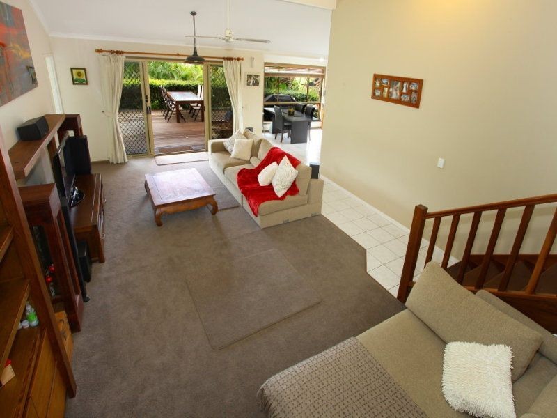 71 Paddington Drive, Carrara QLD 4211