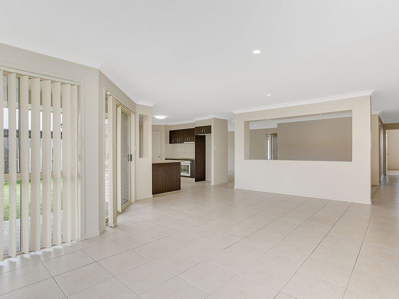 24 Oceanis Avenue, Oxenford QLD 4210