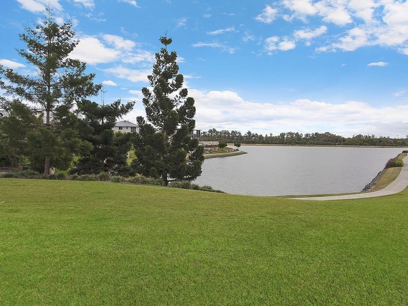 24 Oceanis Avenue, Oxenford QLD 4210