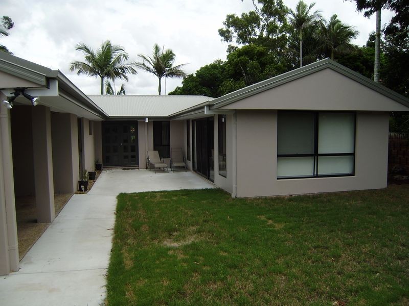 33 Bartlett Avenue, Nerang QLD 4211