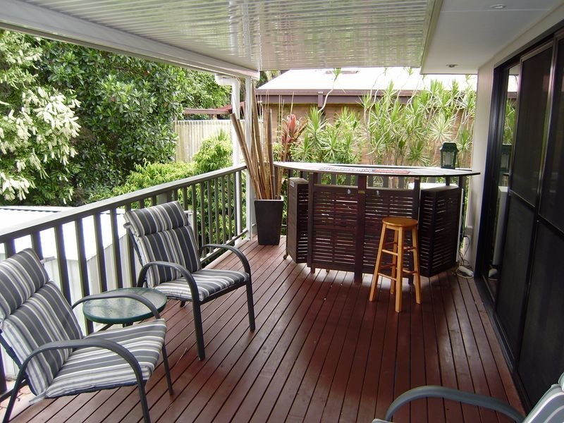 33 Bartlett Avenue, Nerang QLD 4211