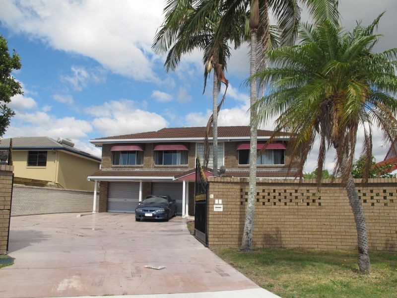 36 Namatjira Court, Broadbeach Waters QLD 4218