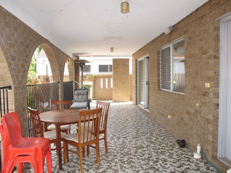 36 Namatjira Court, Broadbeach Waters QLD 4218