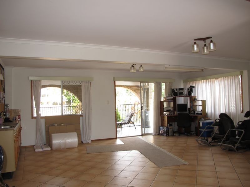 36 Namatjira Court, Broadbeach Waters QLD 4218