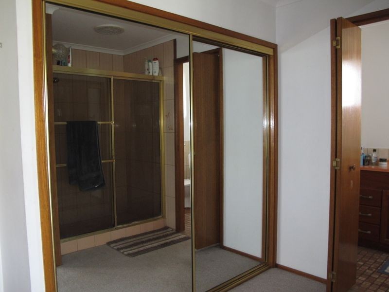 36 Namatjira Court, Broadbeach Waters QLD 4218