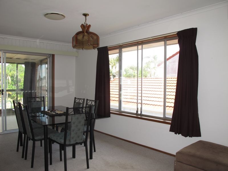 36 Namatjira Court, Broadbeach Waters QLD 4218