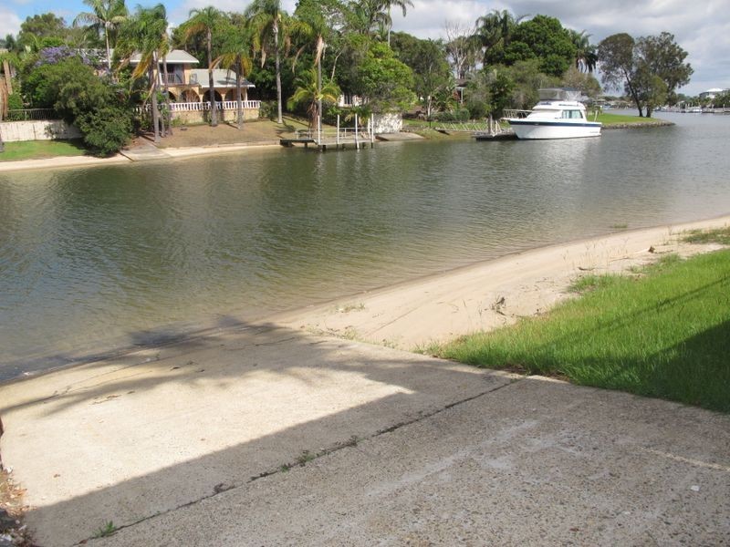 36 Namatjira Court, Broadbeach Waters QLD 4218