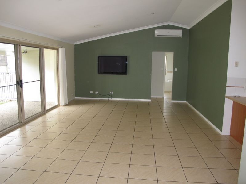 1 Kaizlee Crescent, Upper Coomera QLD 4209