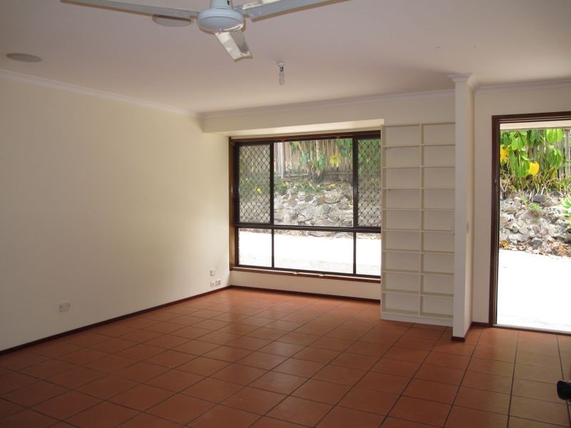 1/7 Gumbeel Court, Highland Park QLD 4211