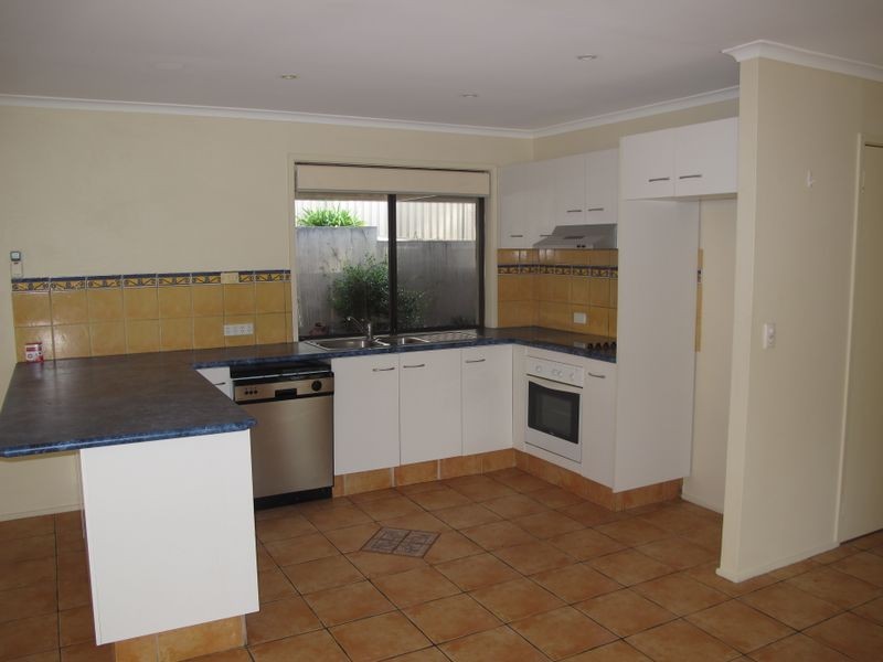 1 Ivy Street, Carrara QLD 4211