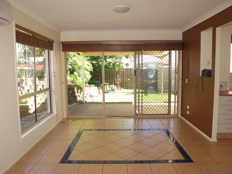 1/6 Rimu Place, Nerang QLD 4211