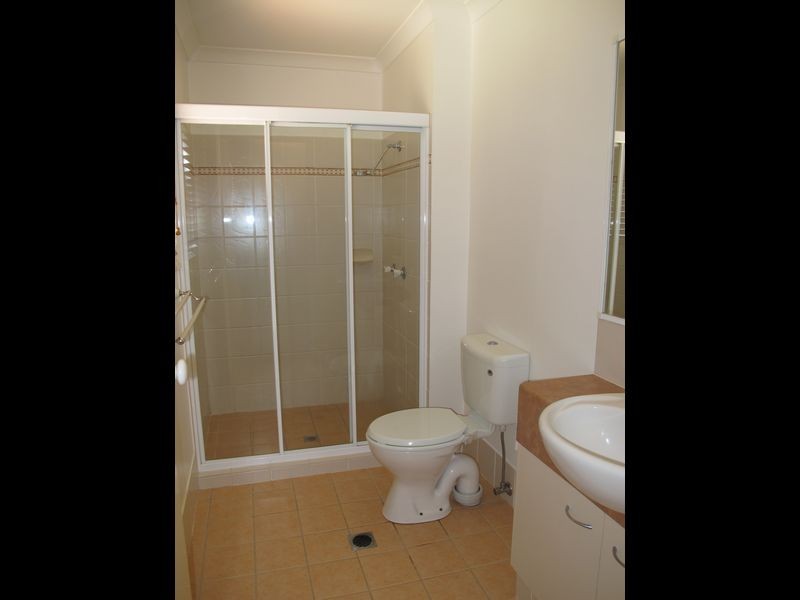 1/6 Rimu Place, Nerang QLD 4211