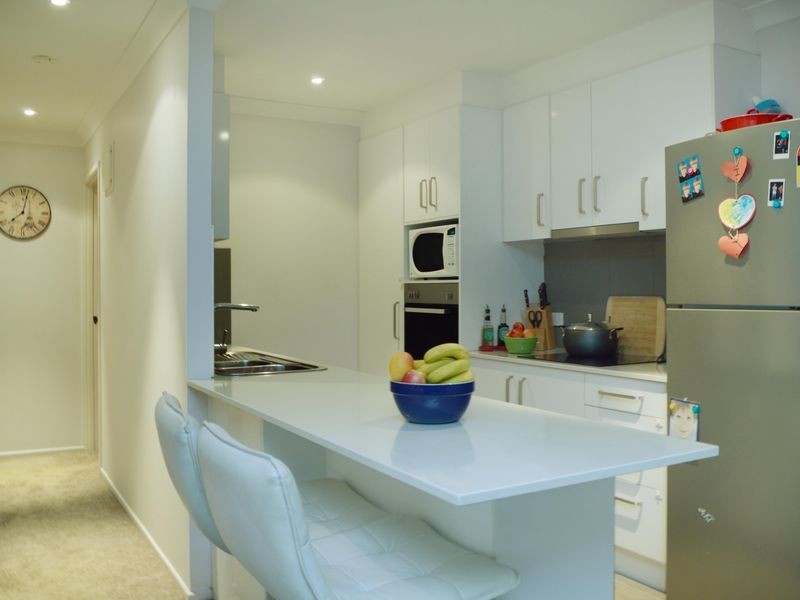 8/1A Mcleod Street, Highland Park QLD 4211