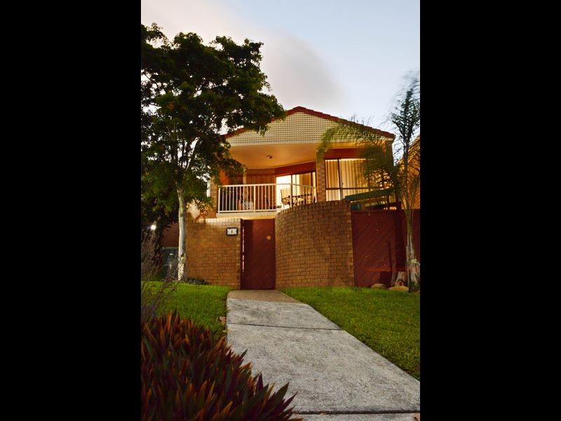 8/1A Mcleod Street, Highland Park QLD 4211