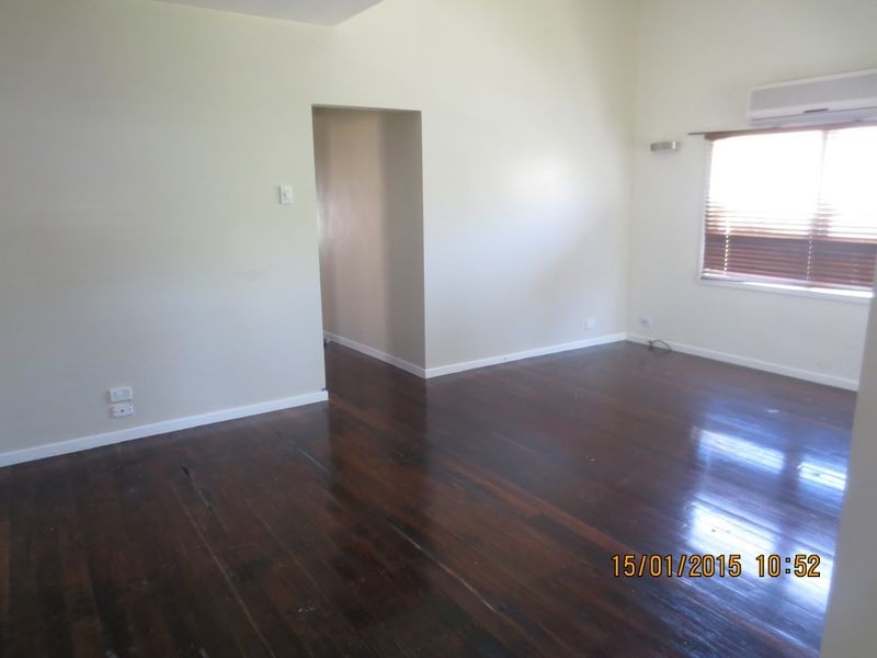 37 Turpin Road, Labrador QLD 4215