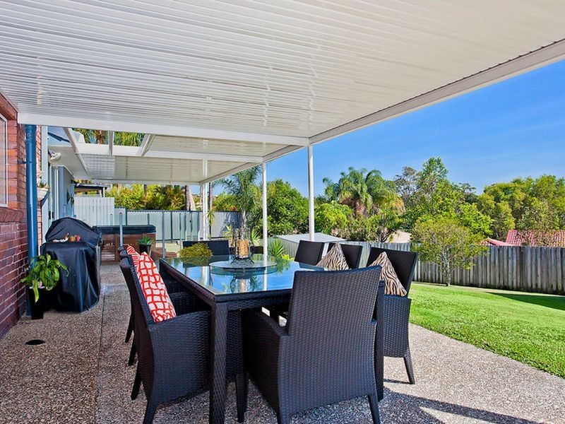 9 Jindabyne Court, Highland Park QLD 4211