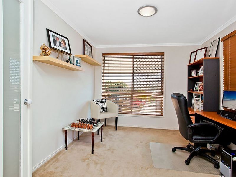 9 Jindabyne Court, Highland Park QLD 4211