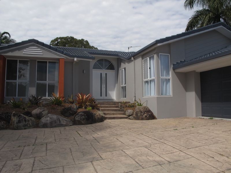 6 Grimsdyke Court, Molendinar QLD 4214