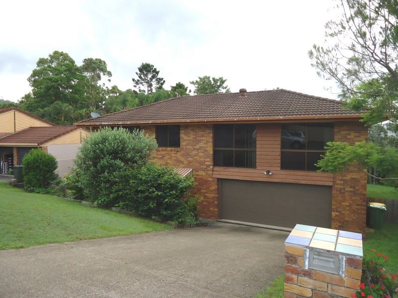 8 Lytham Court, Highland Park QLD 4211