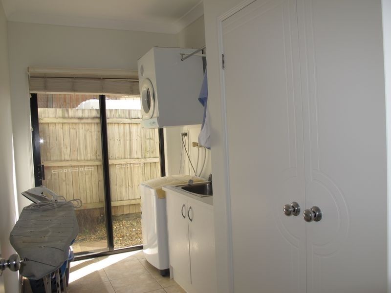 19 Greenbank Circuit, Carrara QLD 4211