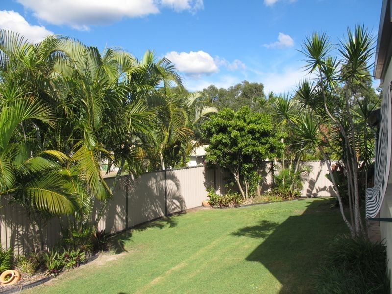 19 Greenbank Circuit, Carrara QLD 4211